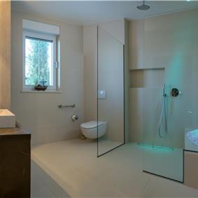 Luxury 6 Bedroom Brac Island Beach Front Villa With Heated Infinity Pool and lift near Sumartin sleeps 12